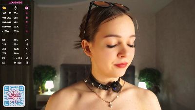 TresaSeledon live cam on Cam4