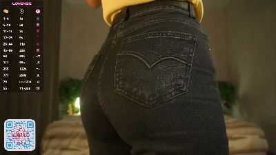 TresaSeledon live cam on Cam4