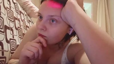 TrevaTuggle live cam on Cam4