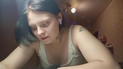 TrevaTuggle live cam on Cam4