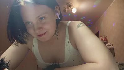 TrevaTuggle live cam on Cam4