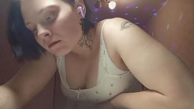 TrevaTuggle live cam on Cam4