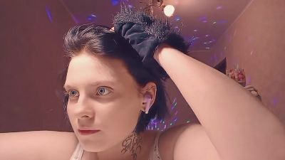 TrevaTuggle live cam on Cam4