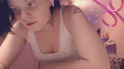 TrevaTuggle live cam on Cam4