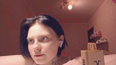 TrevaTuggle live cam on Cam4
