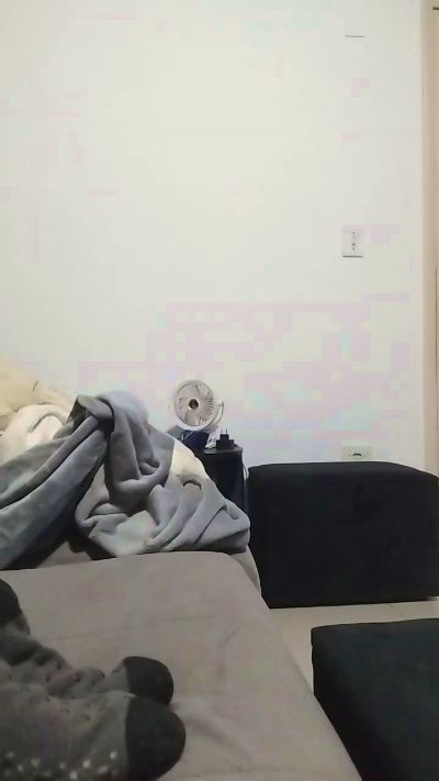 Trevosinha07 live cam on Cam4