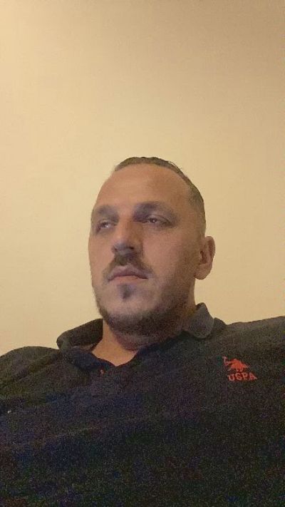 Tricktrick88889 live cam on Cam4