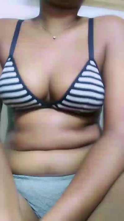 Trida live cam on Cam4