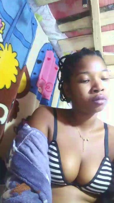 Trida live cam on Cam4