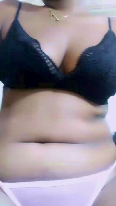 Trida live cam on Cam4