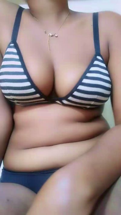 Trida live cam on Cam4