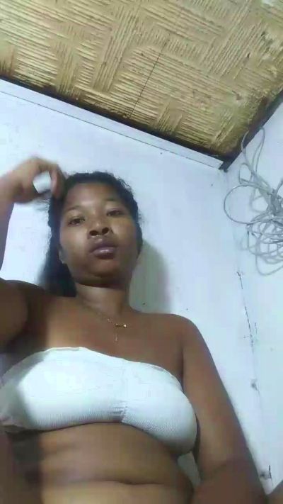 Trida live cam on Cam4