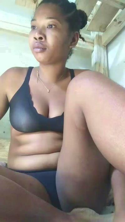 Trida live cam on Cam4