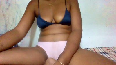 Trida live cam on Cam4