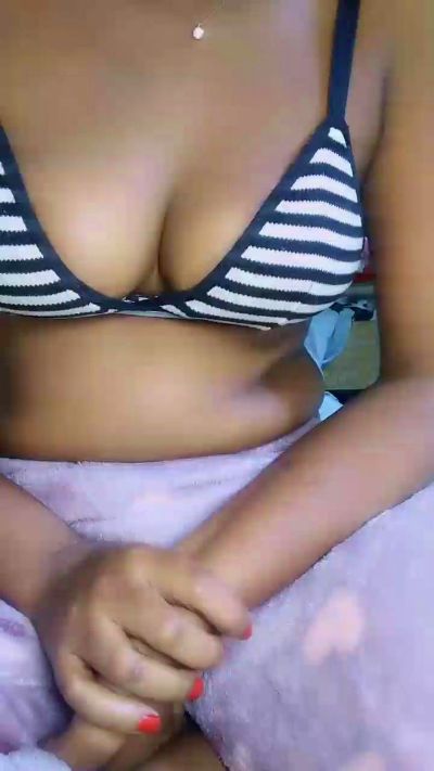 Trida live cam on Cam4