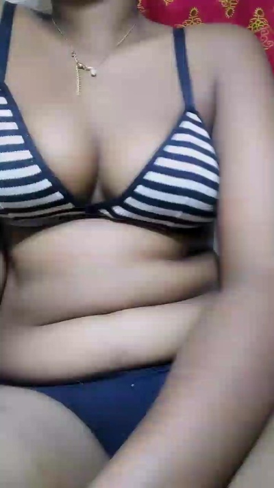 Trida live cam on Cam4