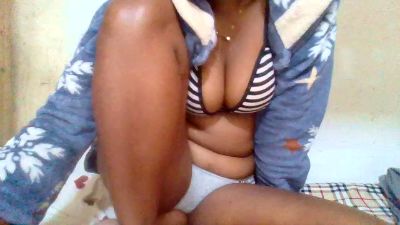 Trida live cam on Cam4