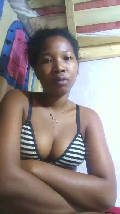 Trida live cam on Cam4