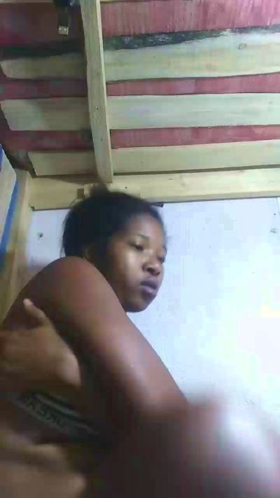 Trida live cam on Cam4
