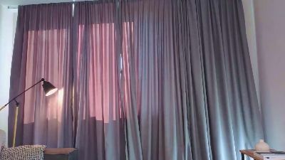 TrinaTriolo live cam on Cam4