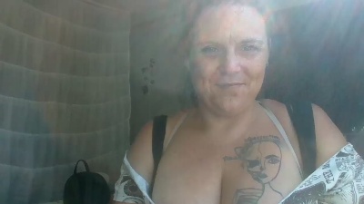 TrixieLynn69 live cam on Cam4