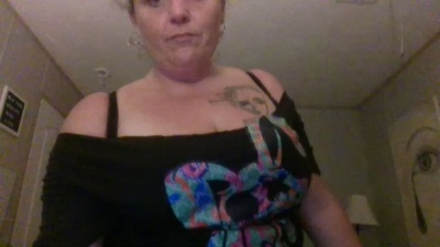TrixieLynn69 live cam on Cam4