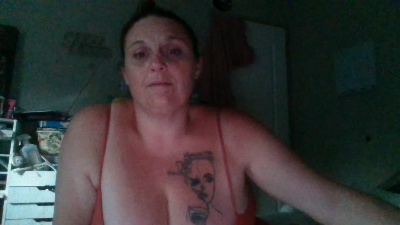 TrixieLynn69 live cam on Cam4