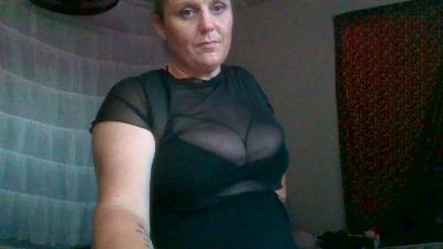 TrixieLynn69 live cam on Cam4