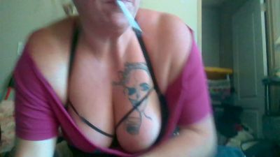 TrixieLynn69 live cam on Cam4