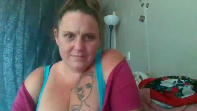 TrixieLynn69 live cam on Cam4