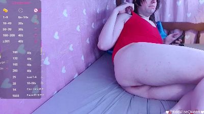 TrixieVibeQueen live cam on Cam4