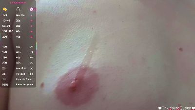 TrixieVibeQueen live cam on Cam4