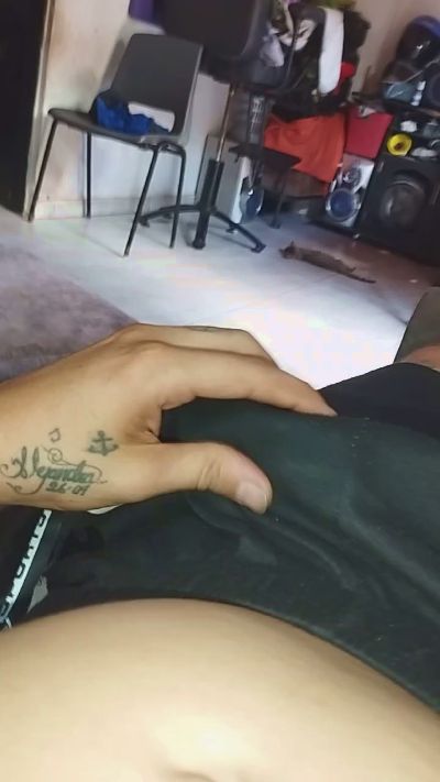 Trompy_largo23 live cam on Cam4