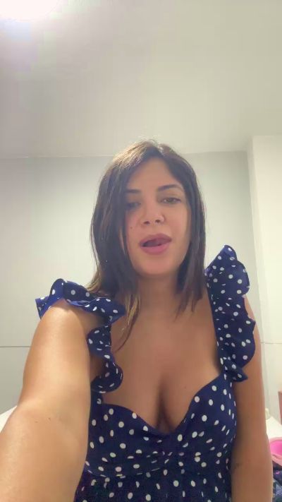Tropicoqueta live cam on Cam4