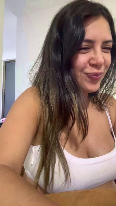 Tropicoqueta live cam on Cam4