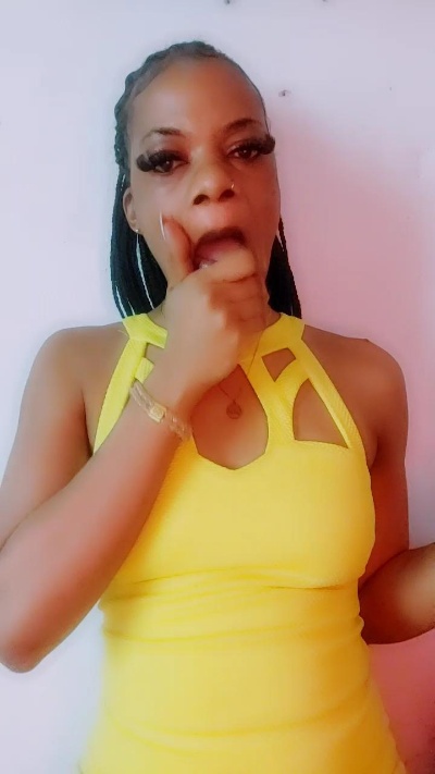 TrottieHottie1 live cam on Cam4