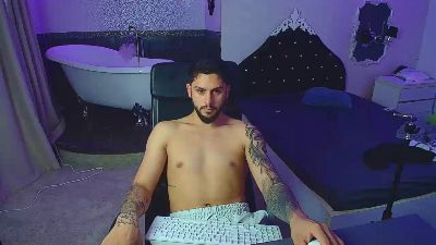 TroyWade live cam on Cam4