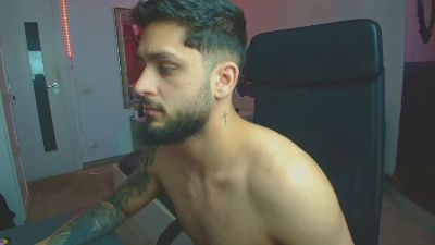 TroyWade live cam on Cam4