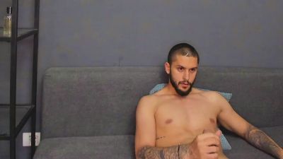 TroyWade live cam on Cam4