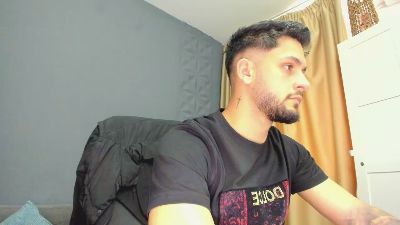 TroyWade live cam on Cam4