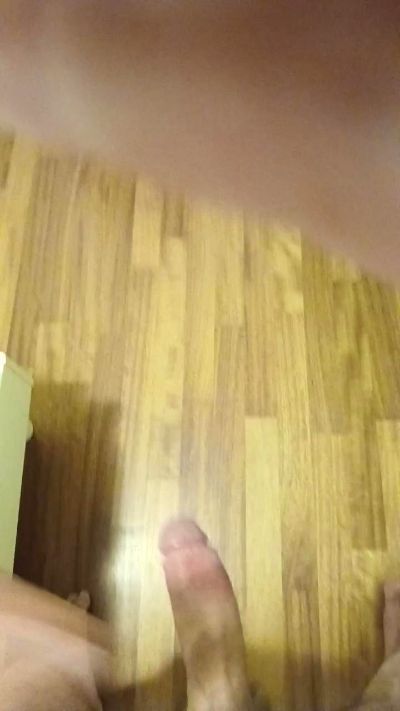 Truckerwer live cam on Cam4