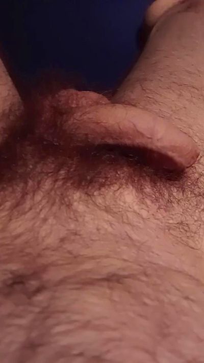 Truckman42 live cam on Cam4