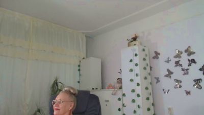 Trude666 live cam on Cam4