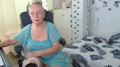 Trude666 live cam on Cam4