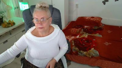 Trude666 live cam on Cam4