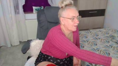 Trude666 live cam on Cam4