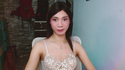 TsCumBitch live cam on Cam4