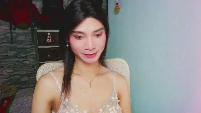 TsCumBitch live cam on Cam4