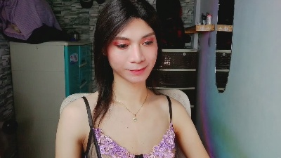 TsCumBitch live cam on Cam4