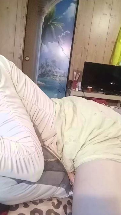TsumaniMommi44 live cam on Cam4